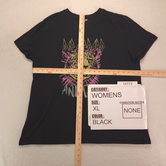 Def Leppard Band Graphic Short Sleeve Crew Neck Shirt Womens Size XL Black - Picture 4 of 8